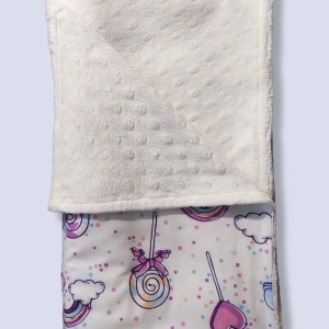 Biserno beli minky prekrivač sa lizalicama